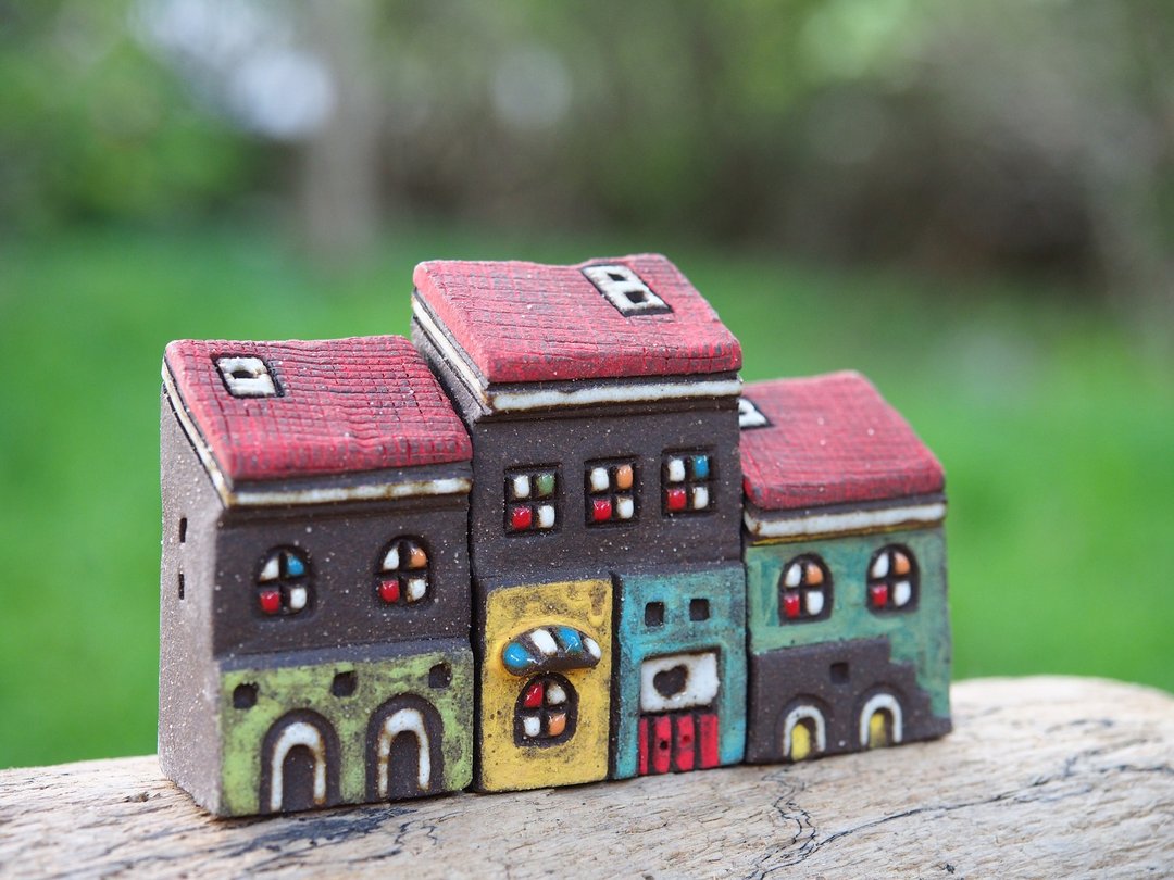 【彩绘村 Colorful Village 】- 手绘童话小陶屋-红屋顶/3件合购/接单订制 - 花瓶/陶器 - 其他材质 