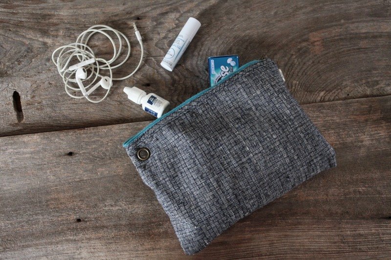 Brut Cake 纯手工纺织 - 古布大拉链包_可当化妆包或收纳杂物 - 化妆包/杂物包 - 棉．麻 多色