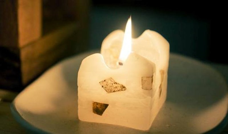 金砖屋 ▲ 小房子蜡烛 - 蜡烛/烛台 - 蜡 白色