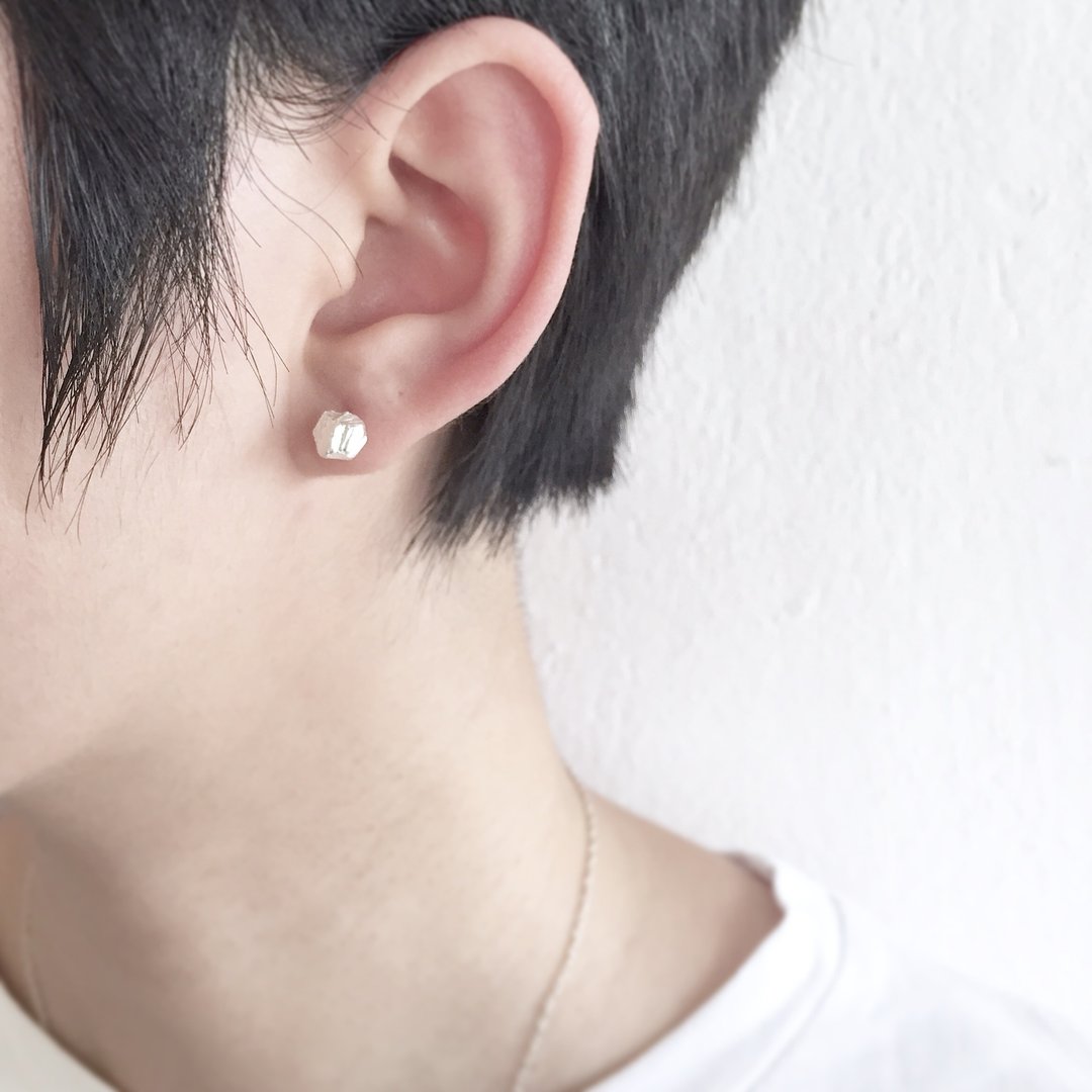 小石子耳环 Stone Earring 风景系列 925纯银 - 耳环/耳夹 - 其他金属 银色