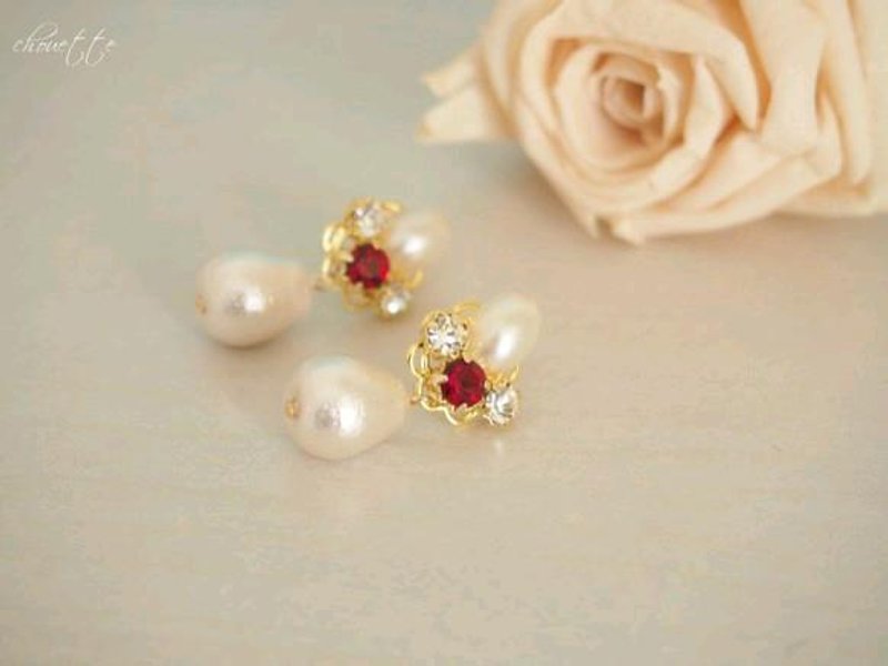 Cotton Pearl Bijou earrings (classical Red) - 耳环/耳夹 - 其他金属 