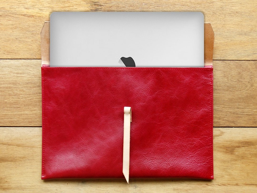 [ weeken 维肯 ] 13" MacBook Pro Retina/ Air 手工真皮电脑包 (免费刻印英文名) - 电脑包 - 真皮 红色
