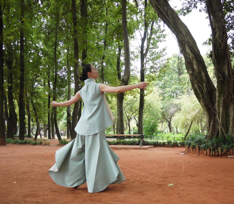 免邮优惠！棉麻素色八角裤 - 女装长裤 - 纸 绿色