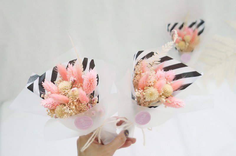 麋花Amor Floral-多色兔尾草小花束(白色透明包装纸) - 干燥花/捧花 - 植物．花 黄色