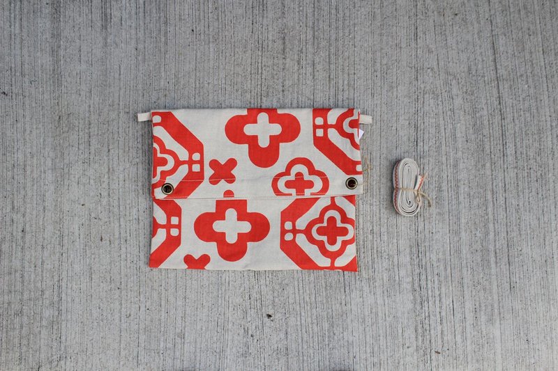 【ZhiZhiRen】厵 | 散步包 - 前金窗花 - 侧背包/斜挎包 - 其他材质 红色