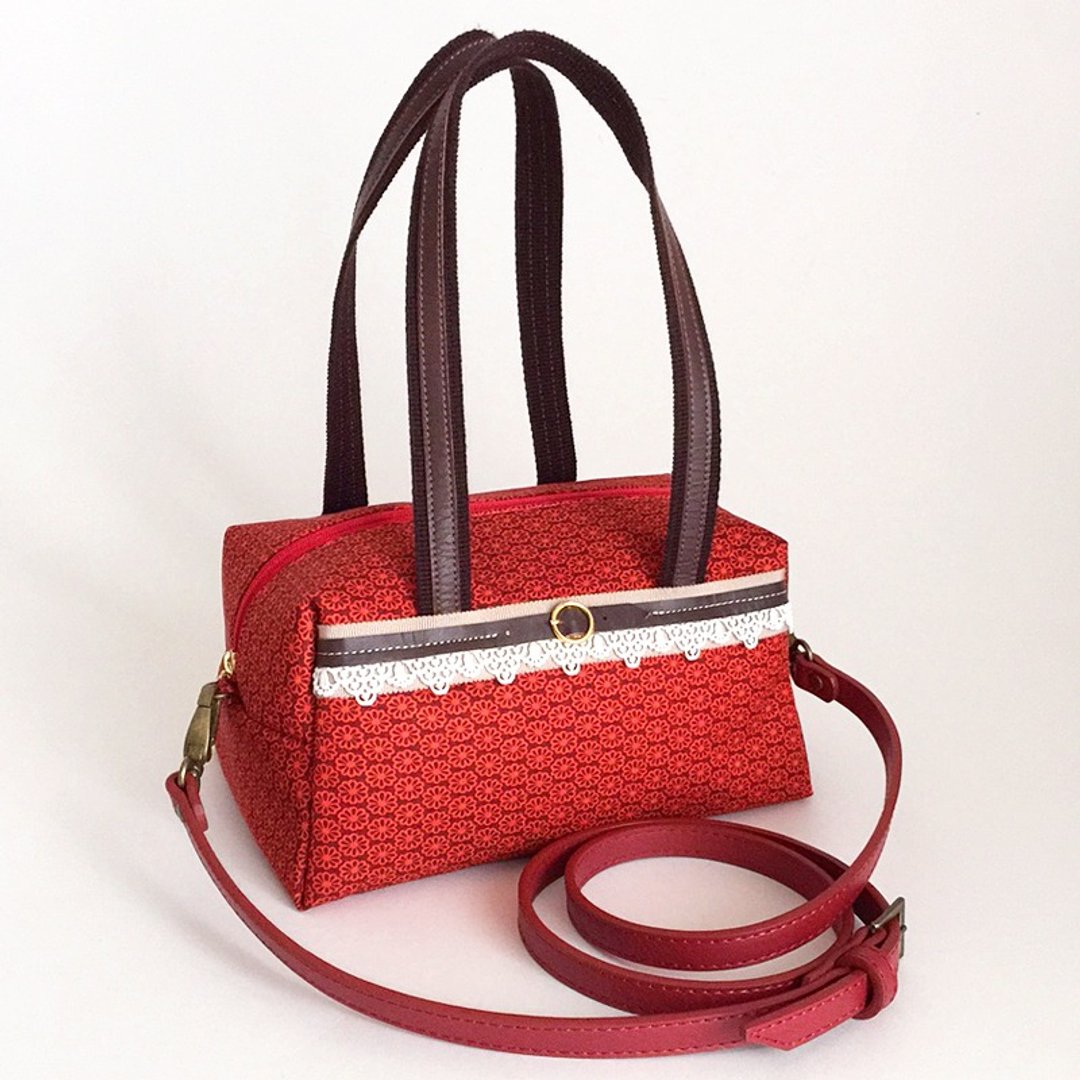 Boston bag with Japanese Traditional pattern, Kimono - 2WAY [ handle 20cm (8.0 in) ] - 侧背包/斜挎包 - 其他材质 红色
