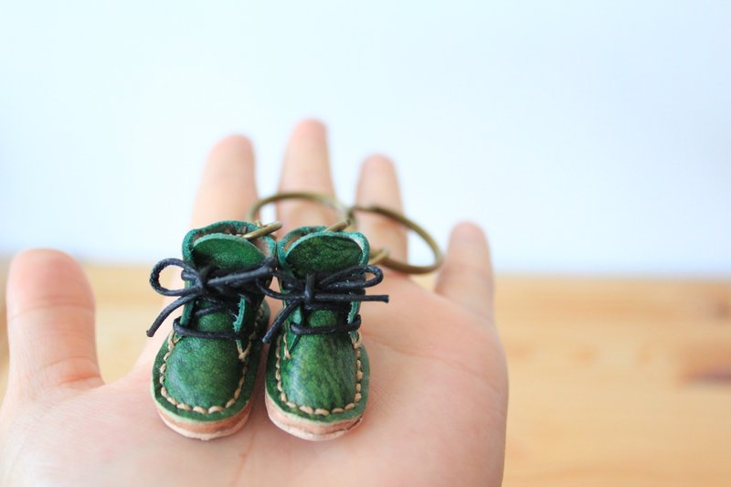 Shekinah手工皮革  成双成对小小靴 2只脚 - 钥匙链/钥匙包 - 真皮 咖啡色