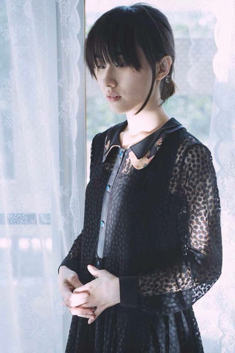 黑点点双领洋装 - 洋装/连衣裙 - 其他材质 黑色