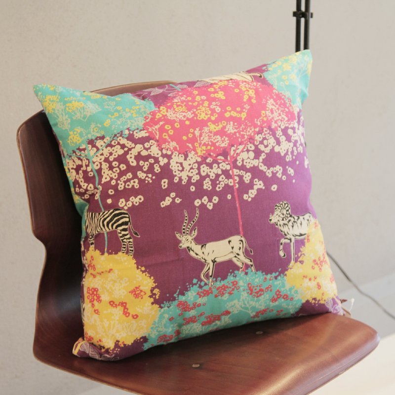 [SUSS] 日本设计师 古家悦子  高品质日本制 棉麻北欧风格抱枕套(山羊斑马款)-现货包邮 - 枕头/抱枕 - 棉．麻 紫色