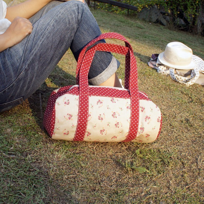 交换礼物}冬日的温暖花园_立体水桶包 Barrel bag {warm garden in Winter} - 手提包/手提袋 - 其他材质 红色