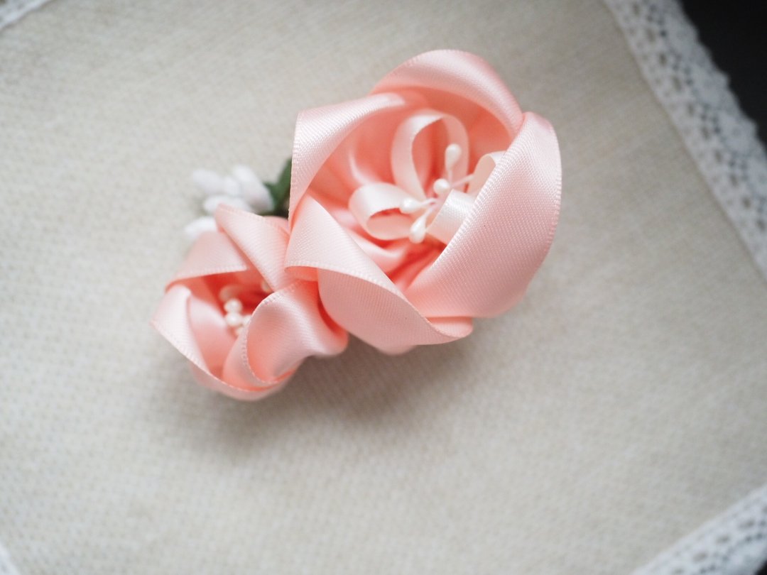 手作粉红丝带花芭蕾舞裙发夹 婚礼手腕花襟花胸花 - 胸花/手腕花 - 其他材质 粉红色