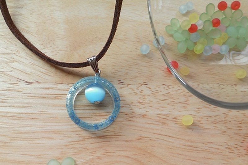 │宇宙与森之巡礼│ 前导 宇宙之参 滴胶项链 - 项链 - 绣线 蓝色