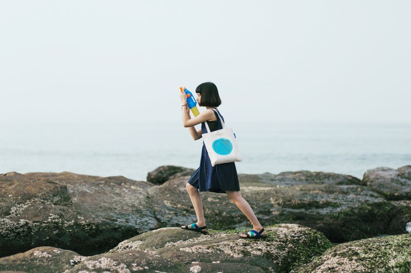 ：潜水布包 - 蓝： 手提方包 - 手提包/手提袋 - 其他材质 白色