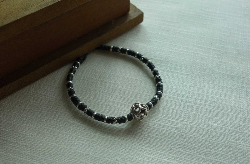 ~米+熊~ 镂空系列   镂空球  925纯银 蚕丝蜡线 编织手链 细手链 - 手链/手环 - 其他金属 黑色