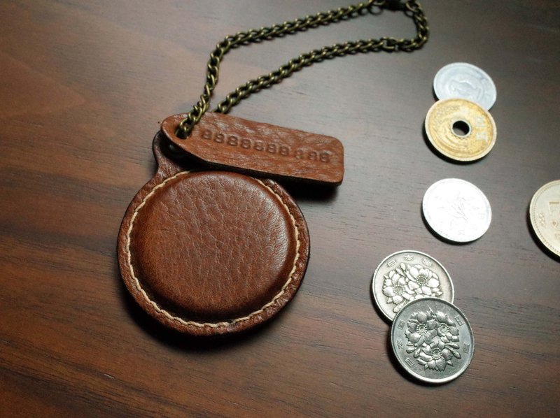 悠游卡晶片吊饰－A款－咖啡+摔 - 钥匙链/钥匙包 - 真皮 咖啡色