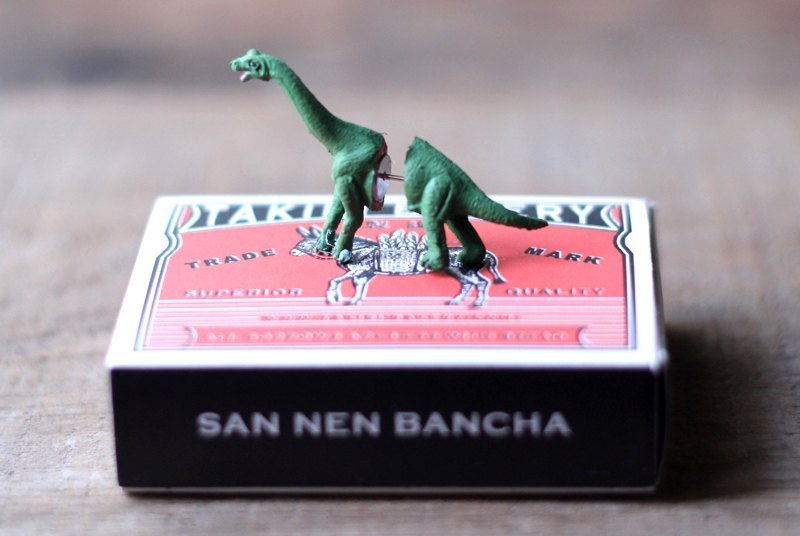 (((长颈龙)))单边耳针 - 耳环/耳夹 - 其他材质 绿色