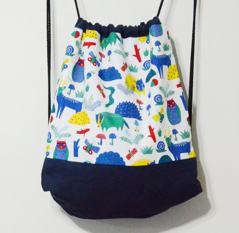 ::束口袋:: 手绘系动物 - 侧背包/斜挎包 - 棉．麻 蓝色