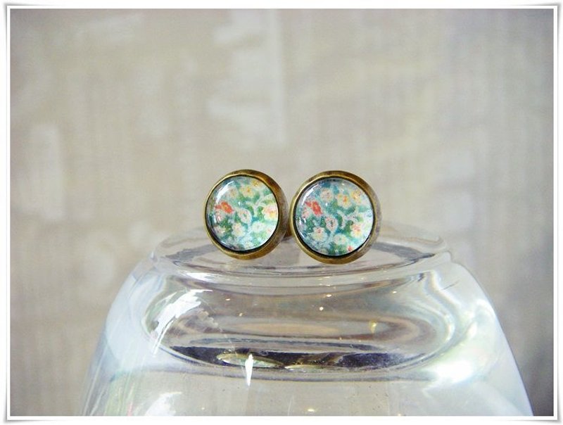 OldNew Lady-古铜色小圆形耳环。复古印花布【绿底碎花】 - 耳环/耳夹 - 其他金属 绿色