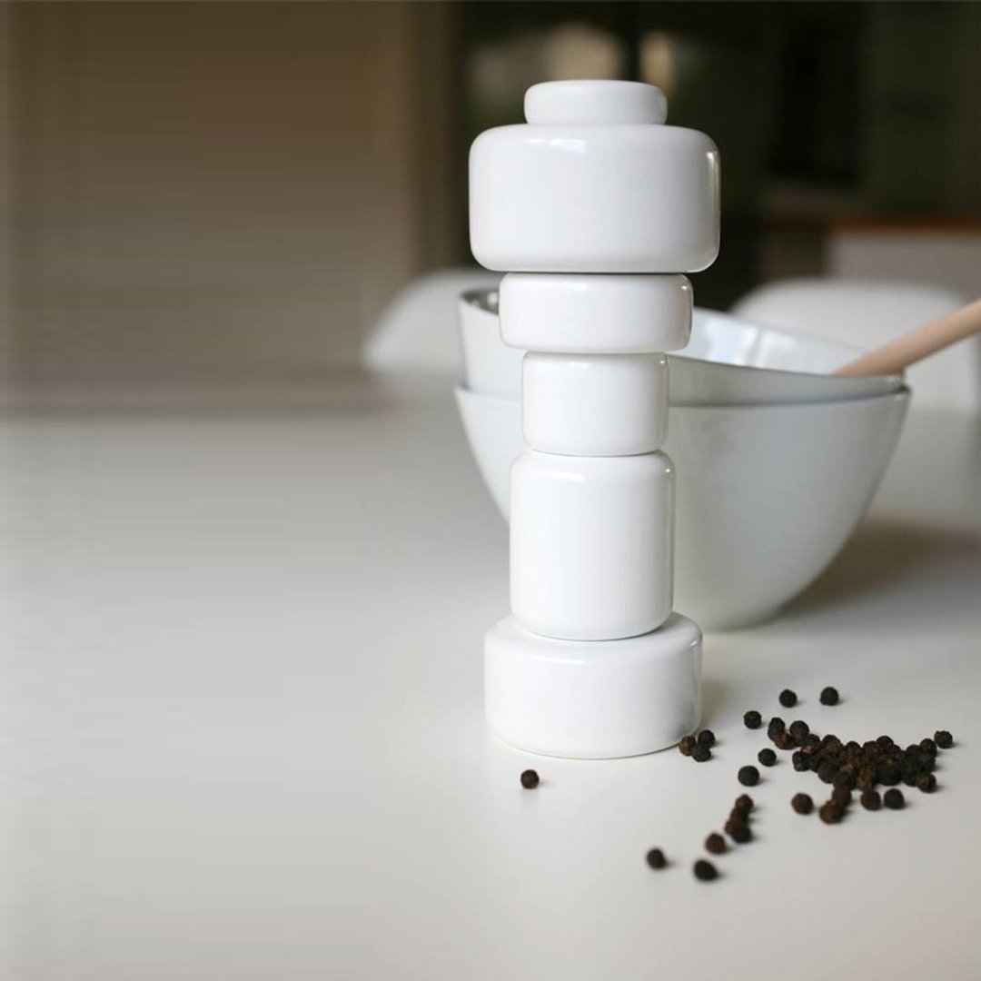 (展品) 榉木椒盐研磨罐 | MUUTO - 调味罐/酱料瓶 - 木头 多色