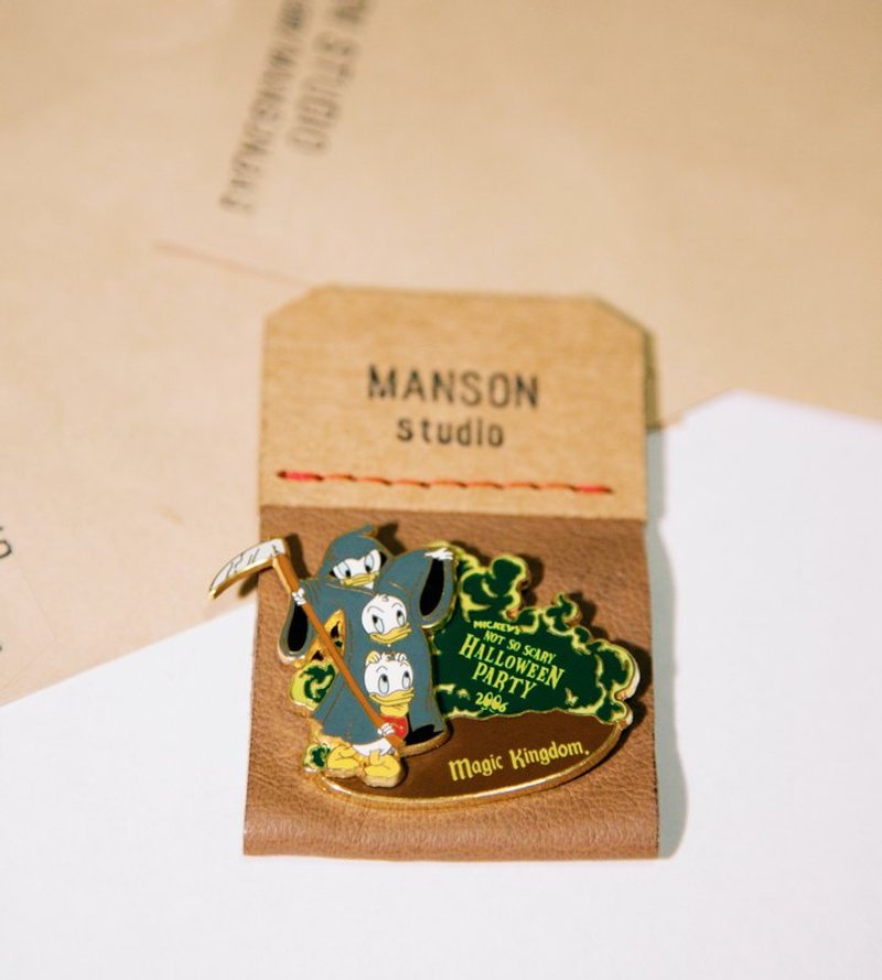 皮件师Manson搜藏✪迪士尼限量徽章 万圣节特别版唐老鸭 会动! - 徽章/别针 - 其他金属 绿色
