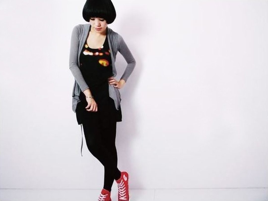 I . A . N Design 夜景 黑色背心 长版挖背 纯天然 100% 有机棉 Organic Cotton - 女装背心 - 棉 黑色