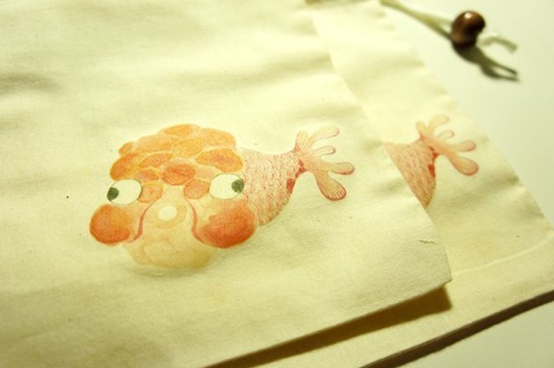 【针线球】法令金鱼手工车缝棉麻束口袋 - 其他 - 其他材质 白色