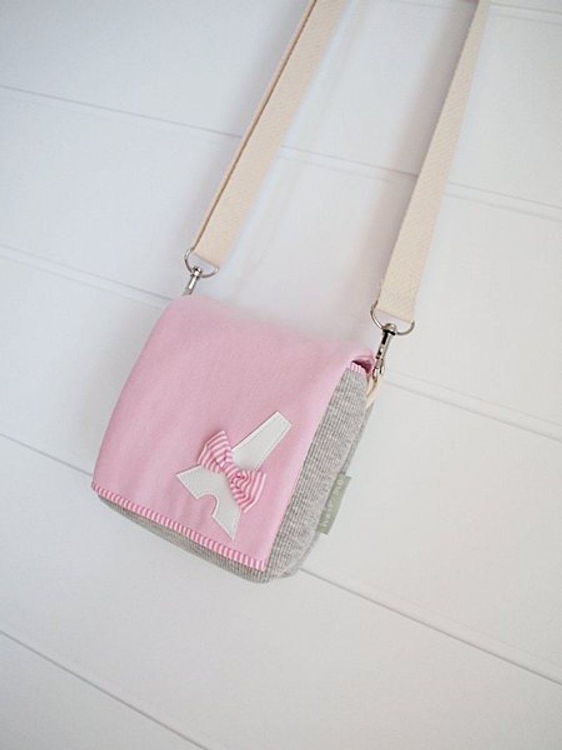 hairmo。可爱铁塔拍立得相机包背款-粉(mini可使用) - 相机包/相机袋 - 其他材质 粉红色