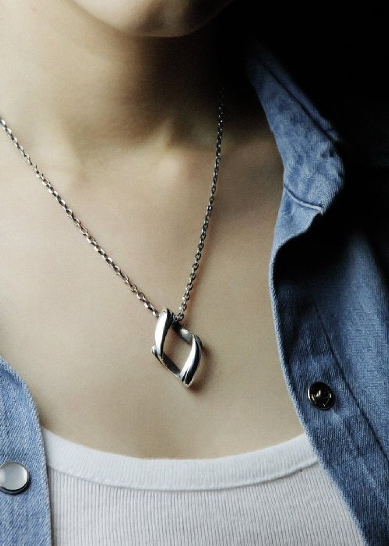 【短链】Ocean Collection PENDANT (L)   | 海洋菱形简约项链 - 项链 - 纯银 银色