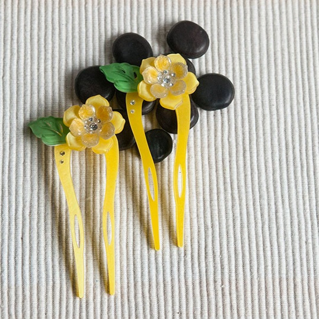 【MITHX】彩化花漾,U型发簪,发钗,发插-黄 - 发饰 - 压克力 黄色