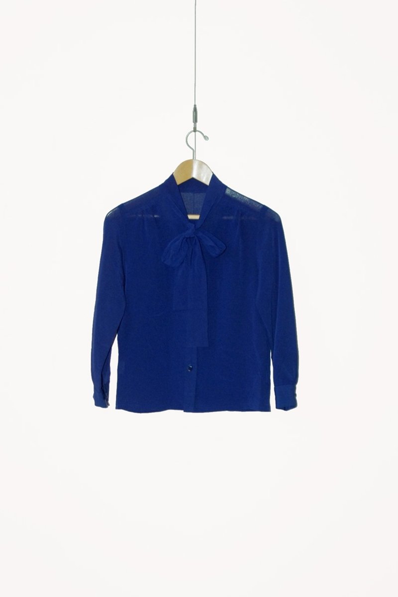 恰丸与猫♫~藏青蓝绑带衬衫 - 女装上衣 - 其他材质 蓝色