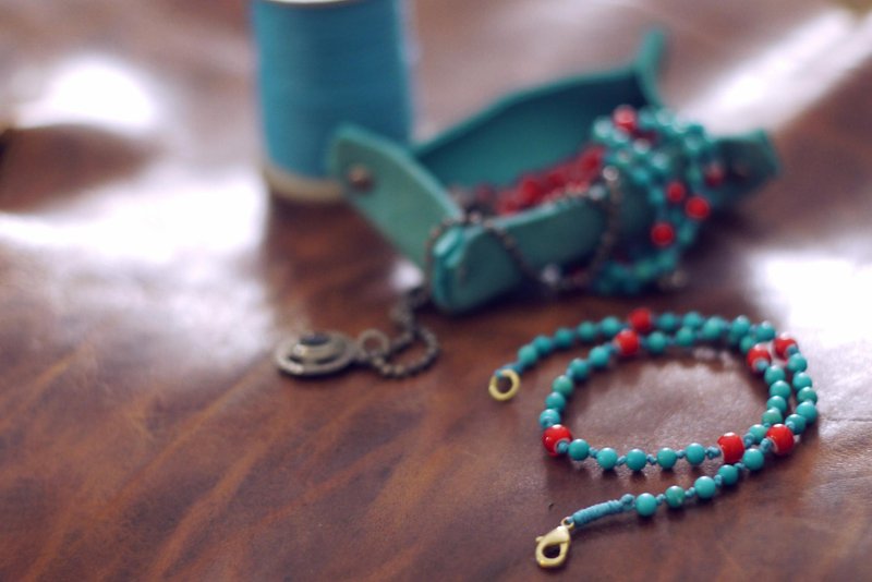 全手工 土耳其蓝 真松石 红色白芯琉璃珠 法萨琳腊线 双圈手链 - 手链/手环 - 宝石 蓝色