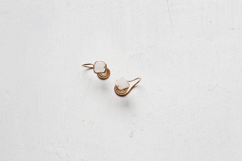 祖母绿.了 | 古典方糖白玉耳夹/耳针耳环 - 耳环/耳夹 - 宝石 白色