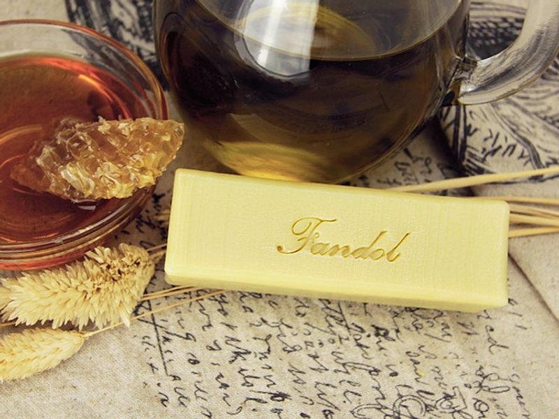 极致山蜂蜜皂条 │中干性肤质适用 - 沐浴用品 - 植物．花 黄色