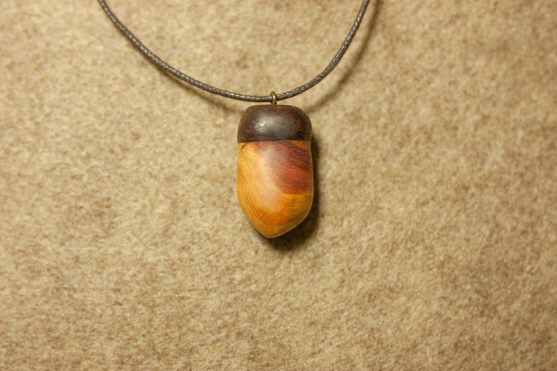 谁が家の果実？－橡实菇？ - 项链 - 木头 咖啡色