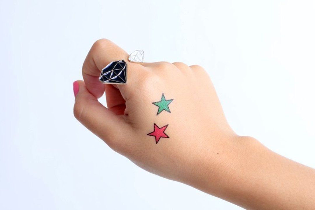 Surprise Tattoos / Radiant Star 光芒之星 刺青 纹身贴纸 - 纹身贴 - 纸 红色