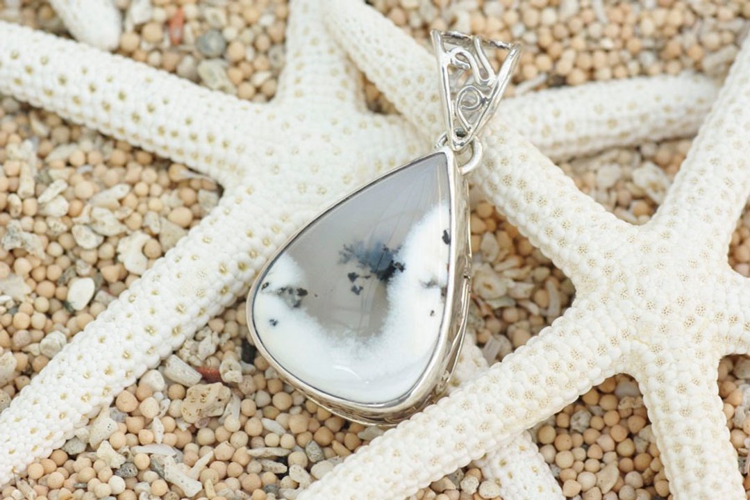 Dendritic agate pendant top - 项链 - 宝石 黑色