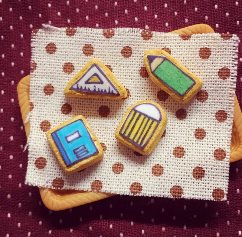 ~~mini 新品上市~~文具四宝糖霜饼干耳环组(4个一组) (可改耳夹式) ((满600随机送神秘小礼物)) - 耳环/耳夹 - 其他材质 多色