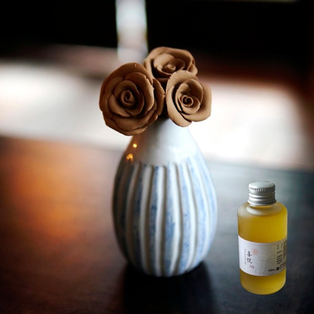 礼合组-扩香精油-玫瑰陶罐扩香组合/Rose Vase with aroma oil-手舞作 - 香薰/精油/线香 - 其他材质 