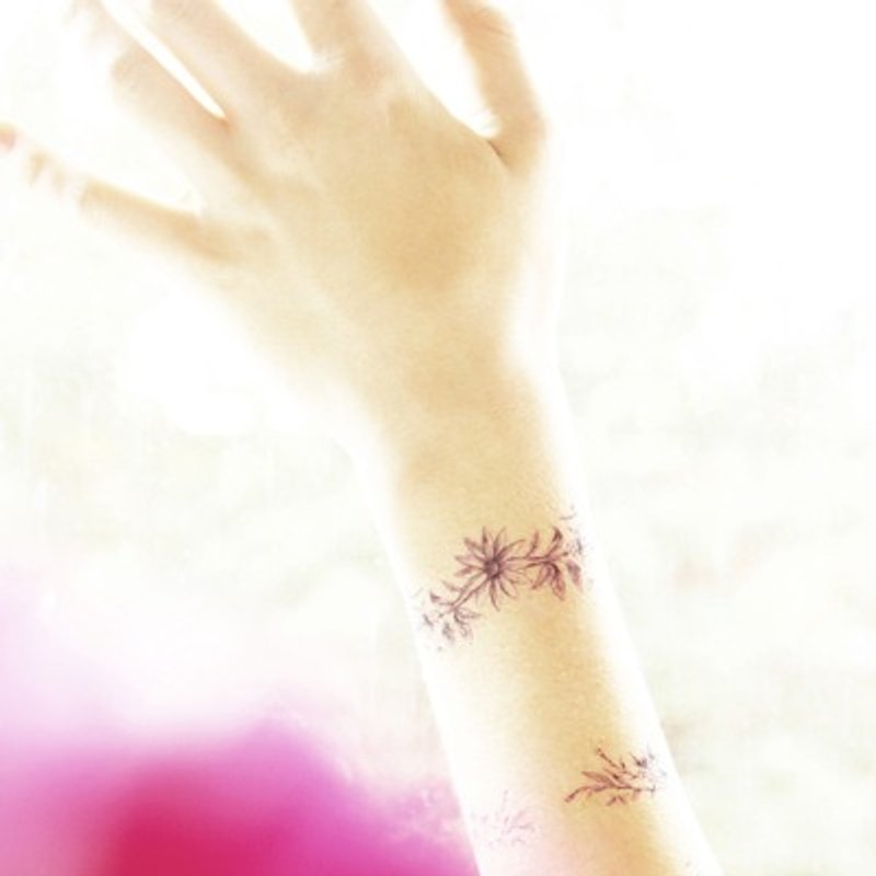 花圈链子-2入纹身贴纸 原创手绘设计 - 纹身贴 - 其他金属 蓝色