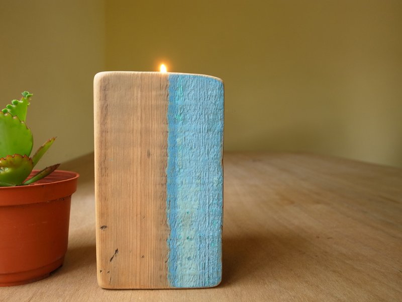 火光的引导-老木烛台 【14cm/旧木/蜡烛/老建材】 - 蜡烛/烛台 - 木头 咖啡色