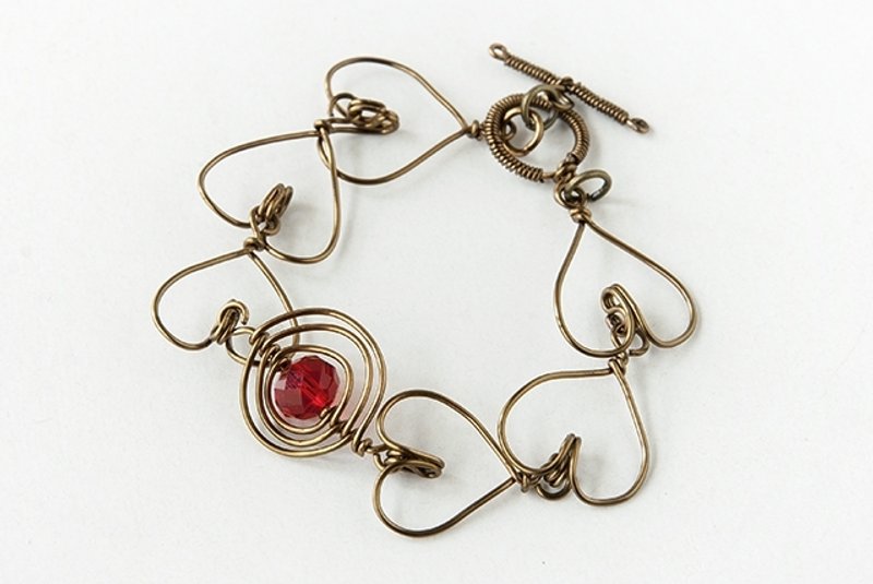 水晶心手链(古铜) /金属线/串珠/皮革物/手作/ - 手链/手环 - 其他材质 咖啡色