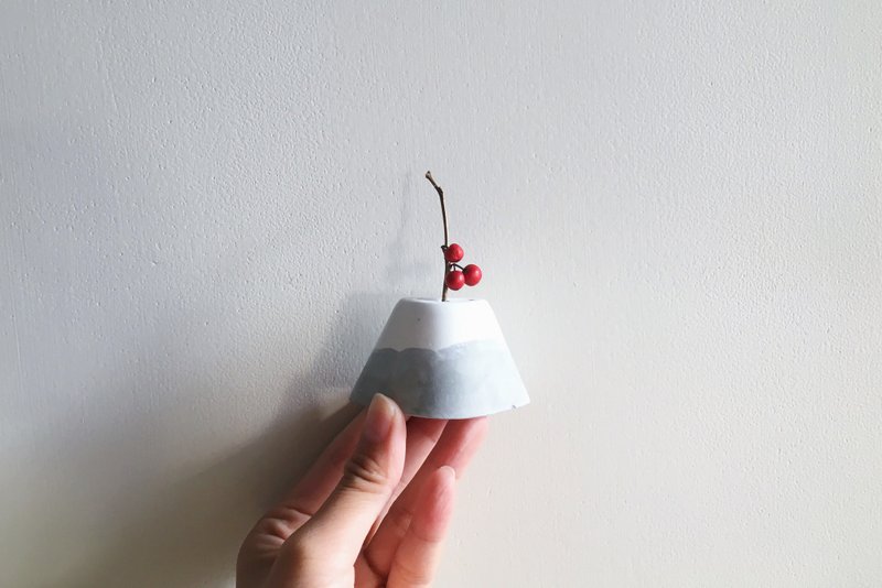 水泥三角富士山拼干花 - 摆饰 - 水泥 灰色