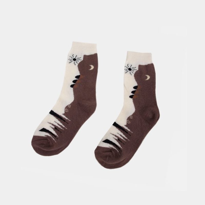 │moderato│白天不懂夜的黑太阳月亮造型复古中袜短袜/礼物.无厘头女孩.文艺男孩 - 袜子 - 其他材质 咖啡色