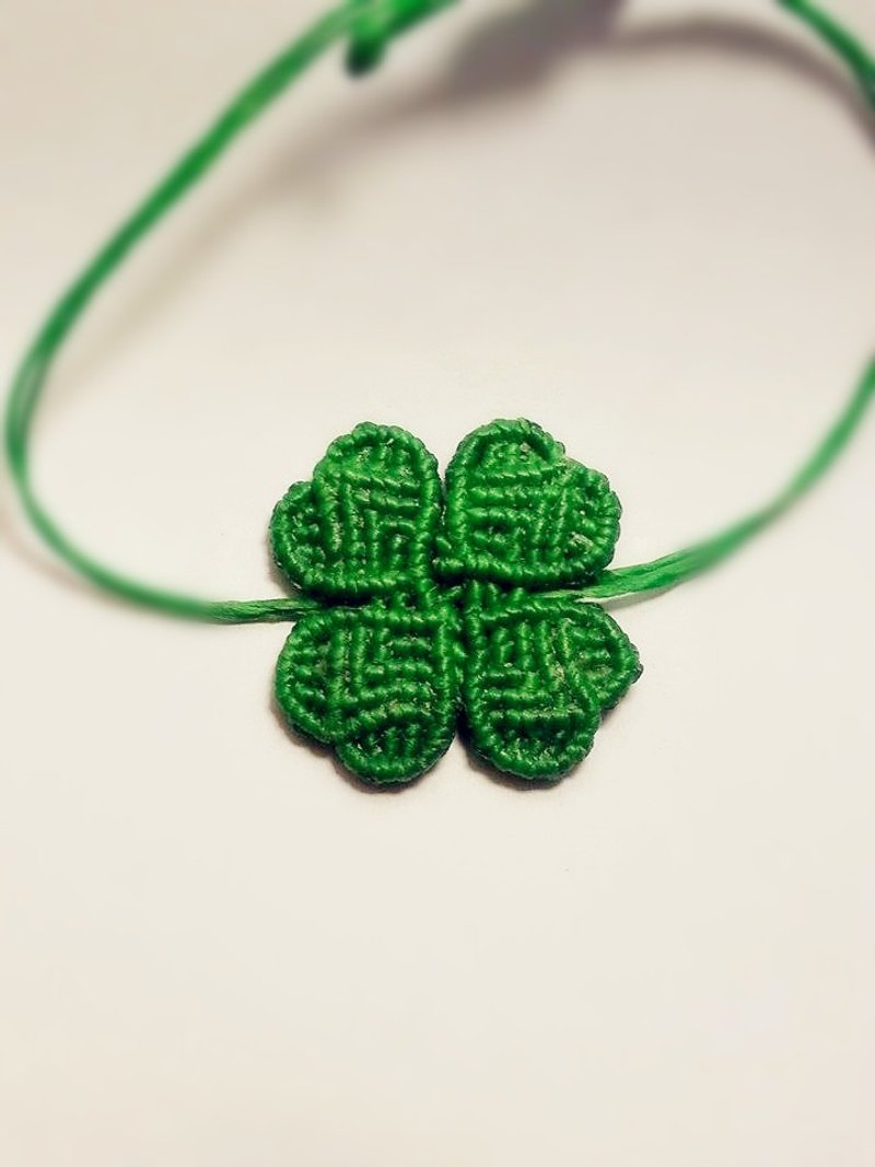 蚕丝蜡线 幸运草 自然 经典 简约 可爱 吊饰 - 手链/手环 - 其他材质 多色