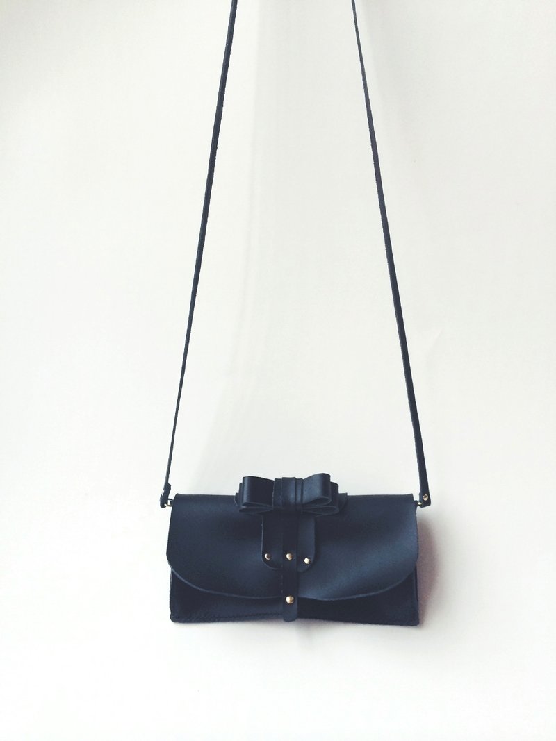 Zemoneni 全手作 黑色装饰结 肩背包 手拿包 两用包 - 手拿包 - 真皮 黑色