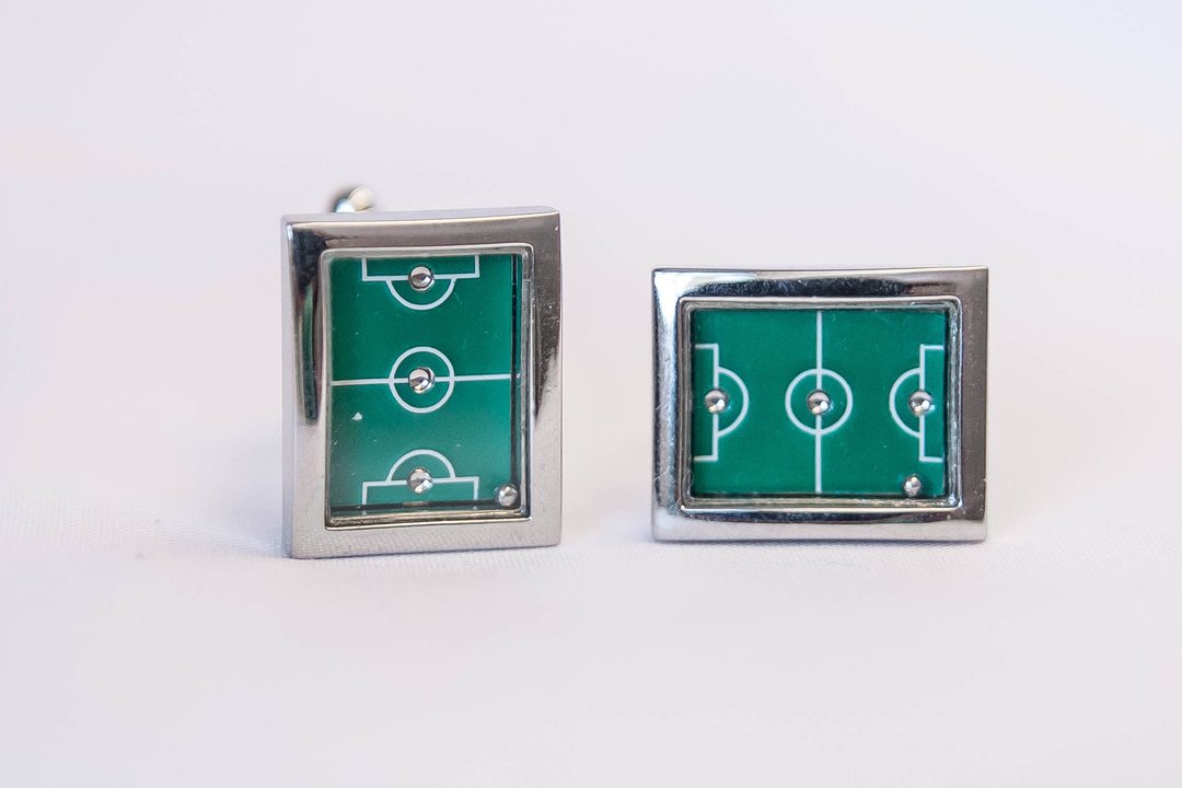 足球场 袖扣 FOOTBALL FIELD CUFFLINKS (WITH A SMALL BALL) - 袖扣 - 其他金属 