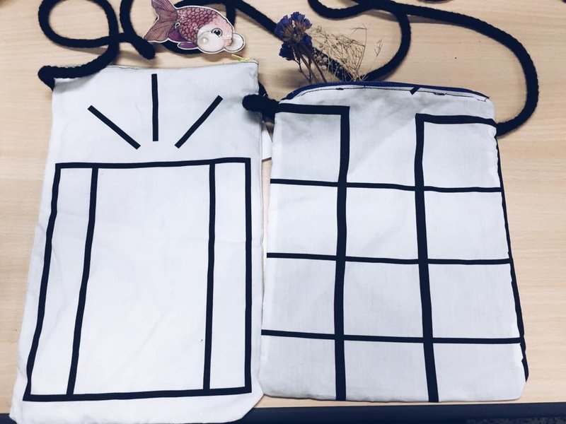 JUBY CHIU / 花窗外的风景是妳 - 侧背包/斜挎包 - 其他材质 