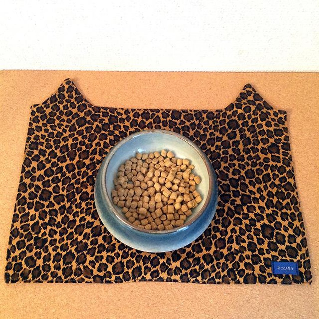 Cat food mat, leopard print Brown food ball underlay - 玩具 - 棉 咖啡色