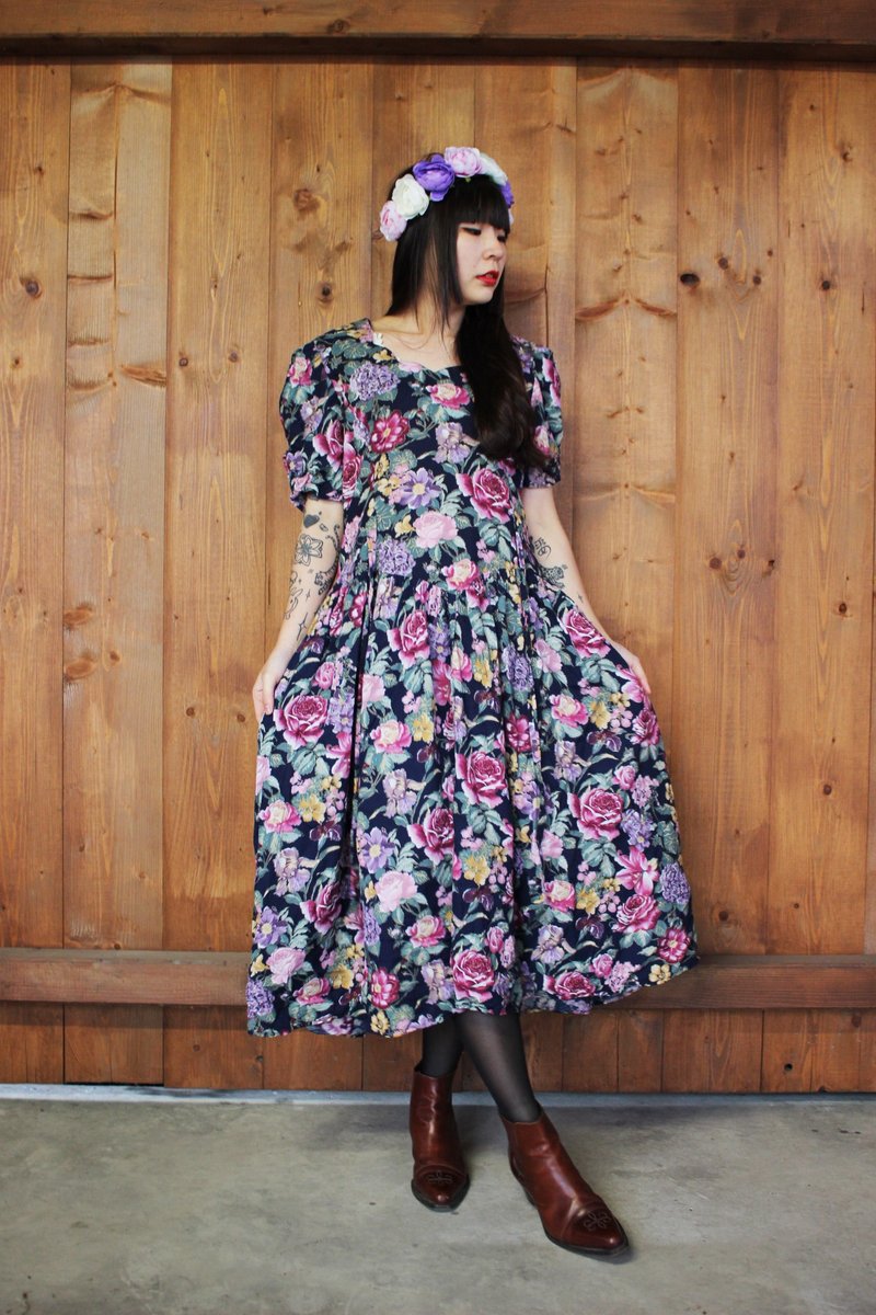 F807(Vintage)深蓝色底紫色花朵花瓣型领口棉质短袖古着洋装 - 洋装/连衣裙 - 其他材质 蓝色