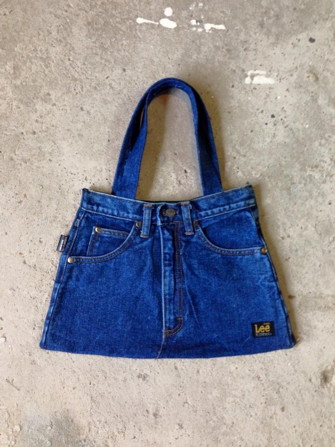 ►Jeans Design-每款都是限量，独一无二牛仔裤头包-黄字黑标深色老款 - 手提包/手提袋 - 其他材质 